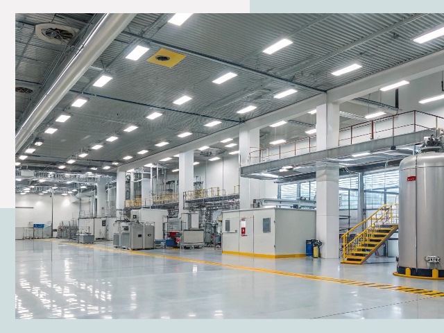 Освещение ангаров в Чехове от 610 руб. - Эффективные решения